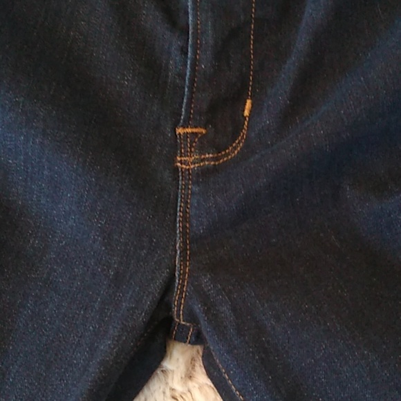 Lucky Brand Jeans - Picture 3 of 8